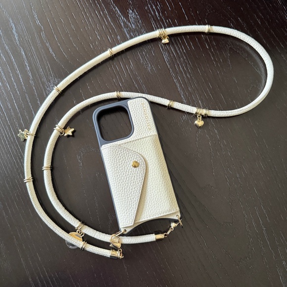 Bandolier - Reign Side Slot Leather Phone Case & Crossbody Strap iPhone 15Pro - Picture 2 of 8